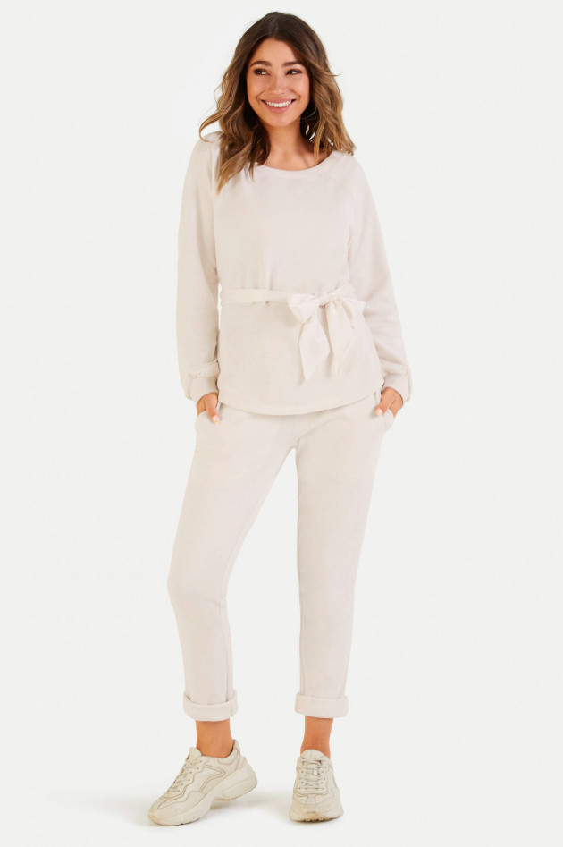 Juvia Relaxed Fit Sweatpants in Creme