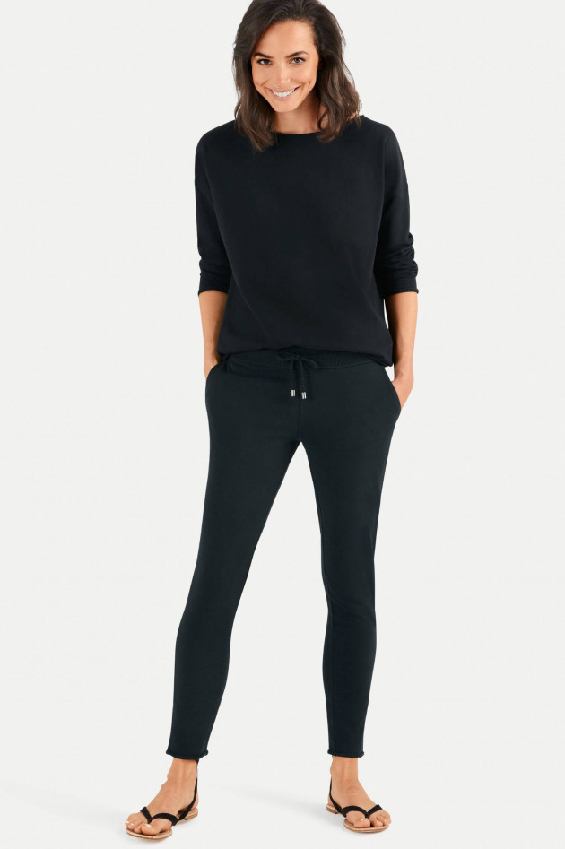 Juvia Slim Fit Sweatpants in Schwarz