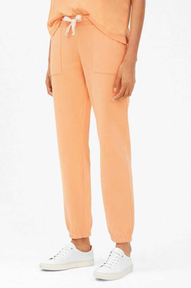 Juvia Casual Fit Sweatpants in Mandarine