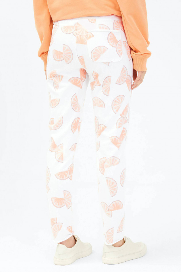 Juvia Slim Fit Sweatpants mit Orangen in Weiß