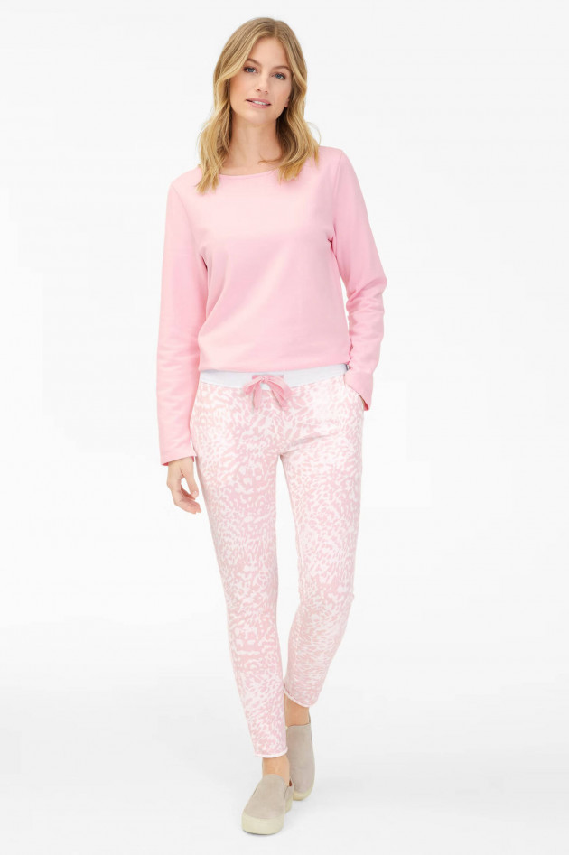 Juvia Sweatpants mit Leo-Print in Rosa/Weiß