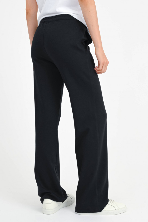 Juvia Jogginghose mit weitem Bein in Schwarz