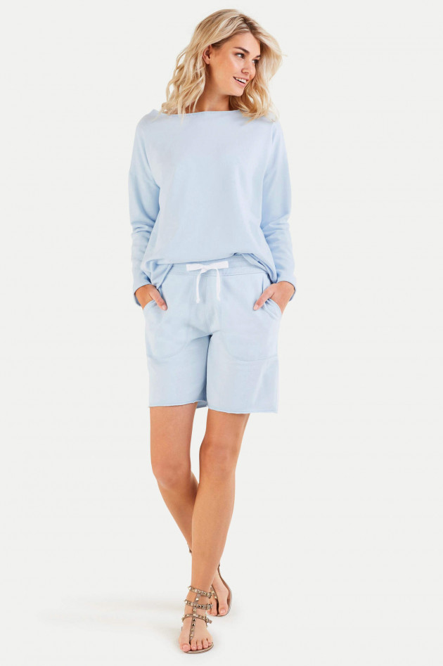 Juvia Bermudashorts in Hellblau