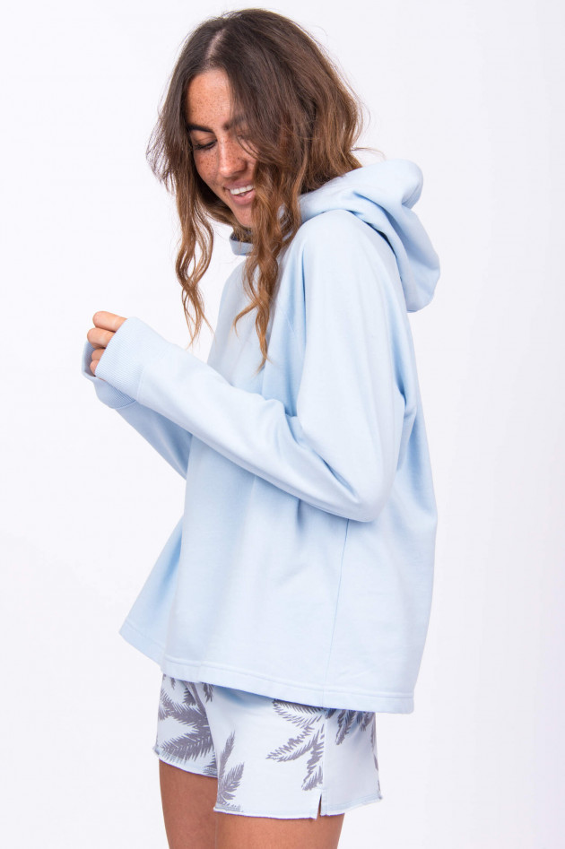 Juvia Oversize Hoodie in Hellblau