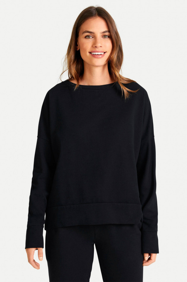 Juvia Kurzer Pullover in Schwarz