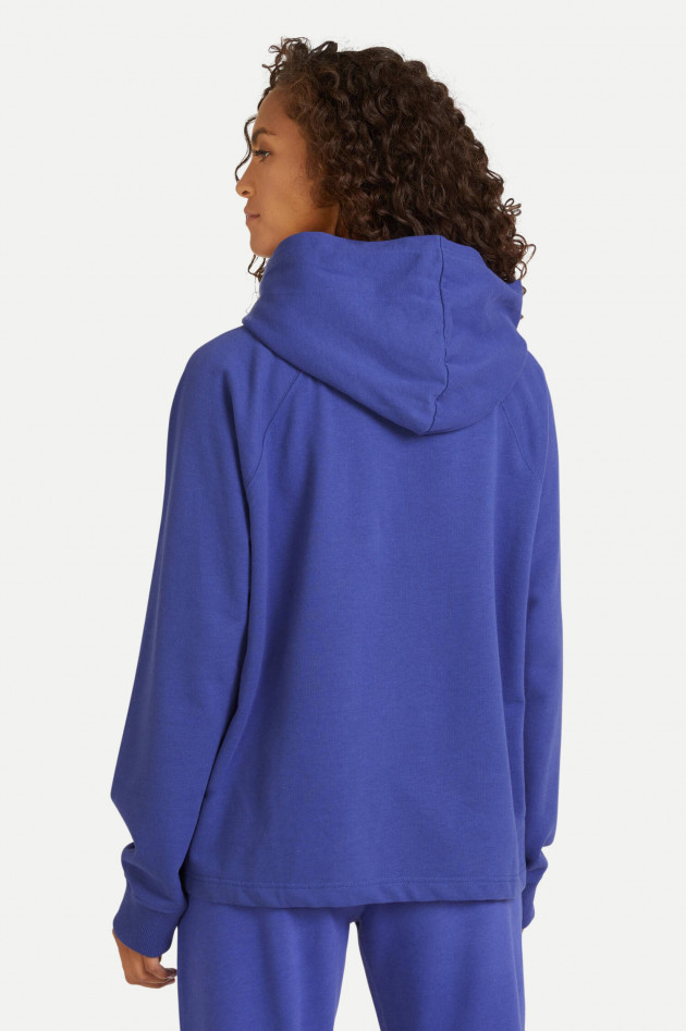 Juvia Sweater mit Kapuze in Blauviolett