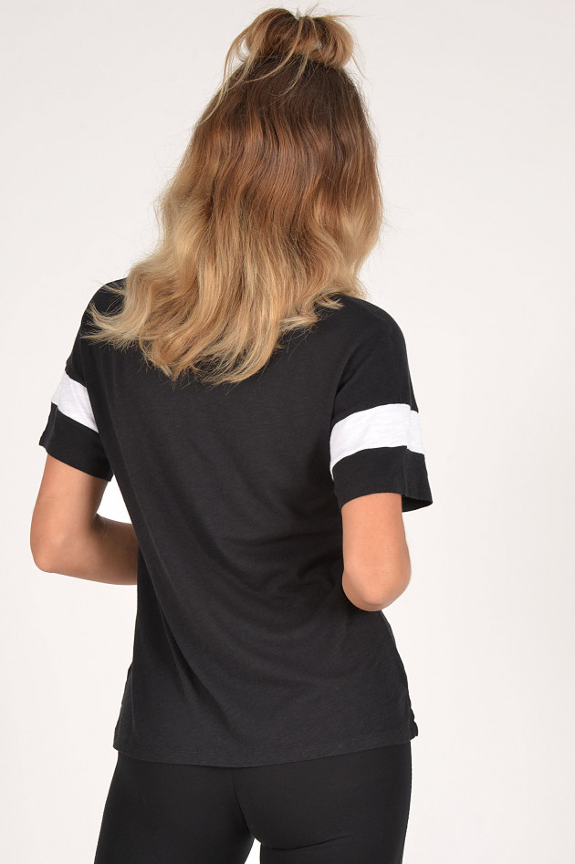 Juvia T-Shirt mit Streifen in Schwarz/Weiß