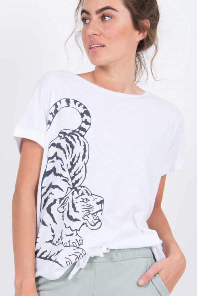 Juvia T-Shirt mit Tigerprint in Weiß