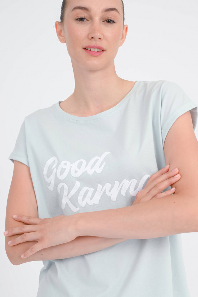 Juvia Shirt LENA mit Good-Karma-Print in Dusty Aqua