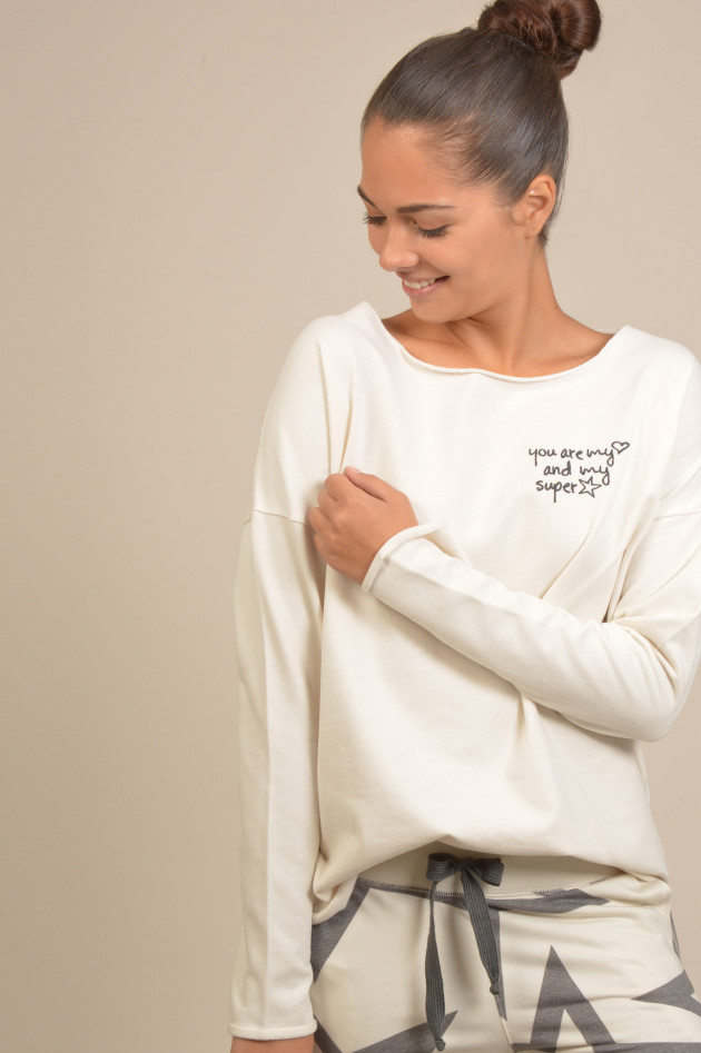 Juvia Sweatshirt mit Schriftzug in Cream