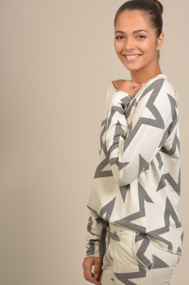 Juvia Sweater mit Sternchenprint in Grau/Natur