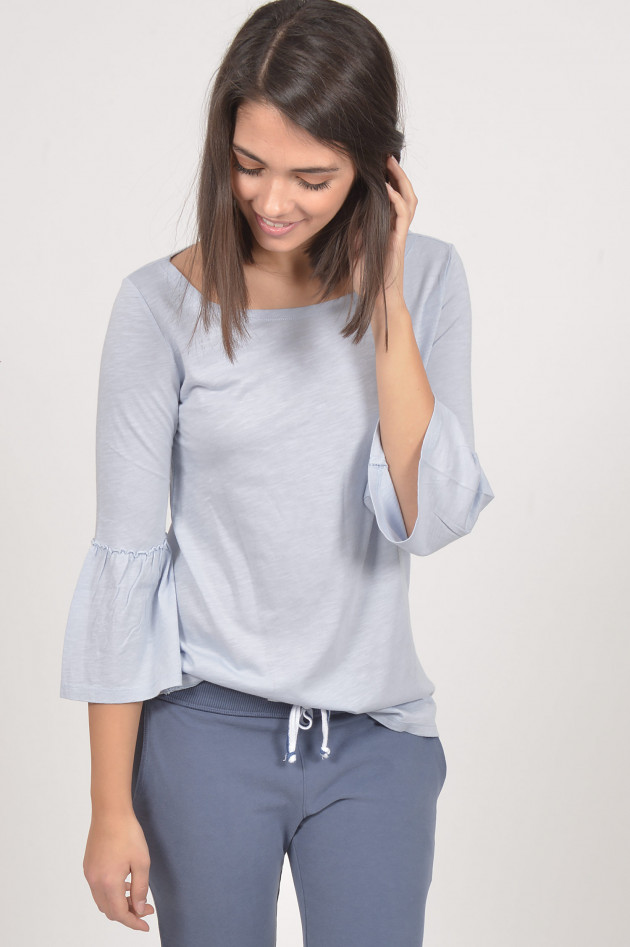 Juvia Shirt mit Trompetenarm in Hellblau