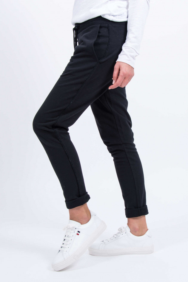 Juvia Sweatpants mit Zierleiste in Schwarz