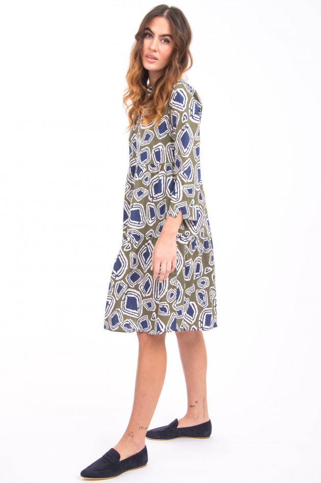 La Camicia Kleid mit Volantbahnen in Oliv/Blau