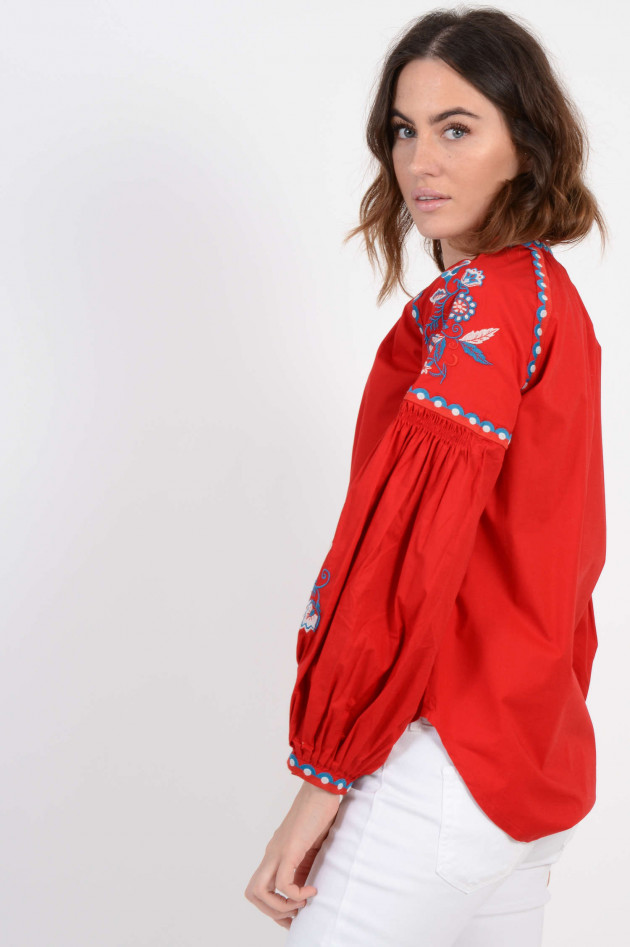 La Petite Broderie Oversized-Bluse mit Bunten Stickereien in Rot