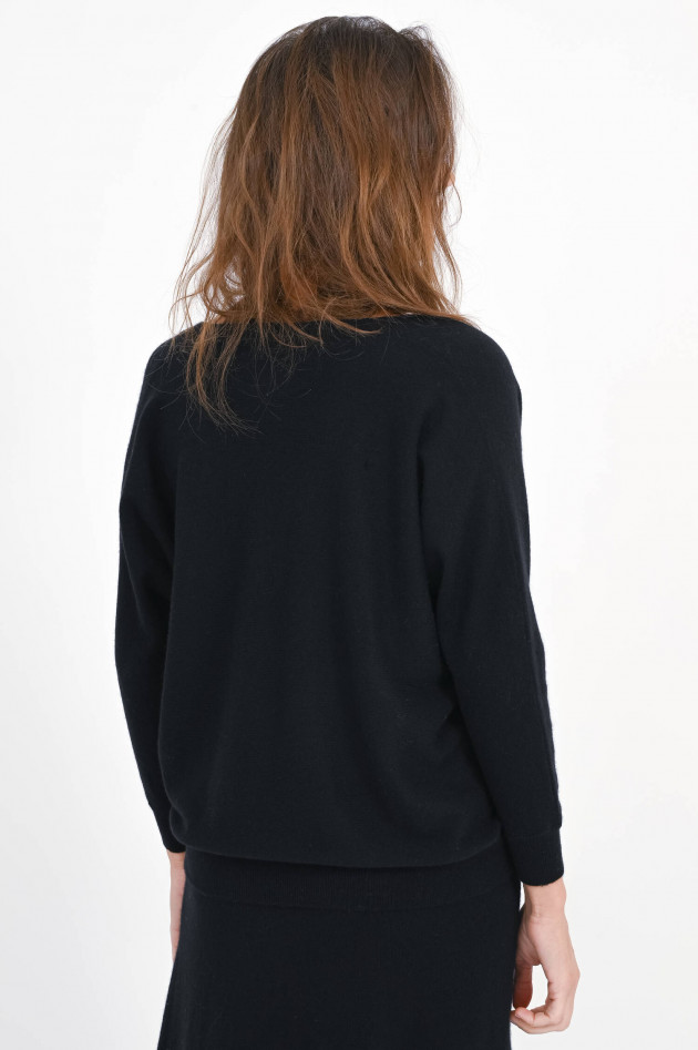 Lisa Yang Cashmere-Pullover mit V-Neck in Schwarz