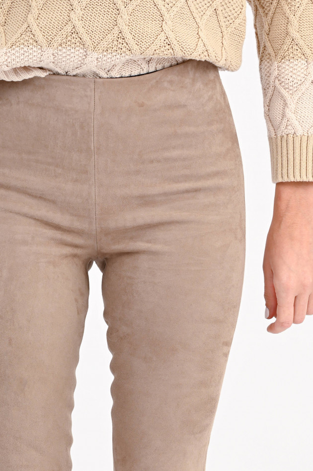 Love Birds Slim Fit Velourslederhose in Taupe