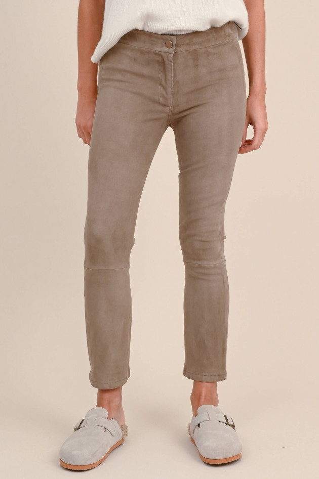 Love Birds Flared Velourslederhose in Taupe