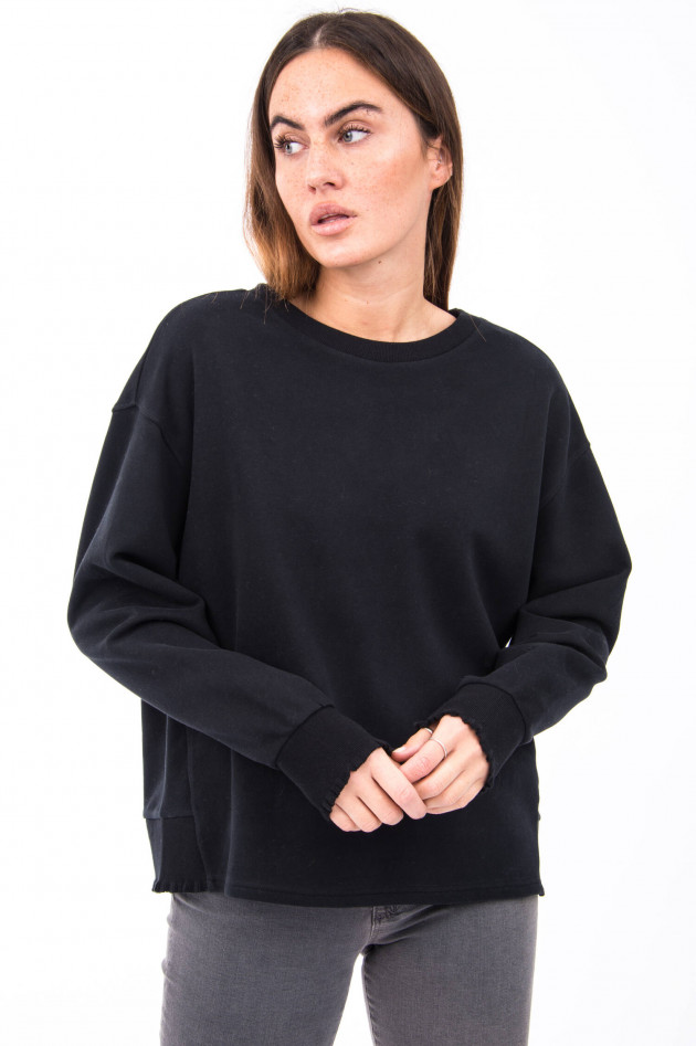 Love Joy Victory Basic-Sweater in Schwarz