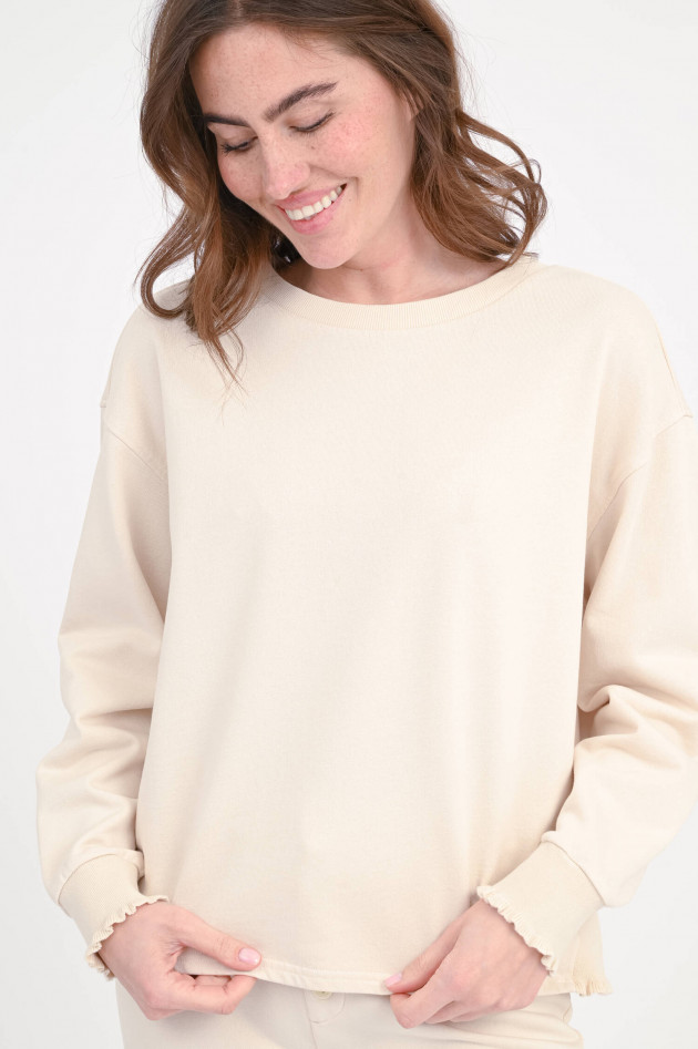 Love Joy Victory Sweatshirt mit Rüschen in Creme