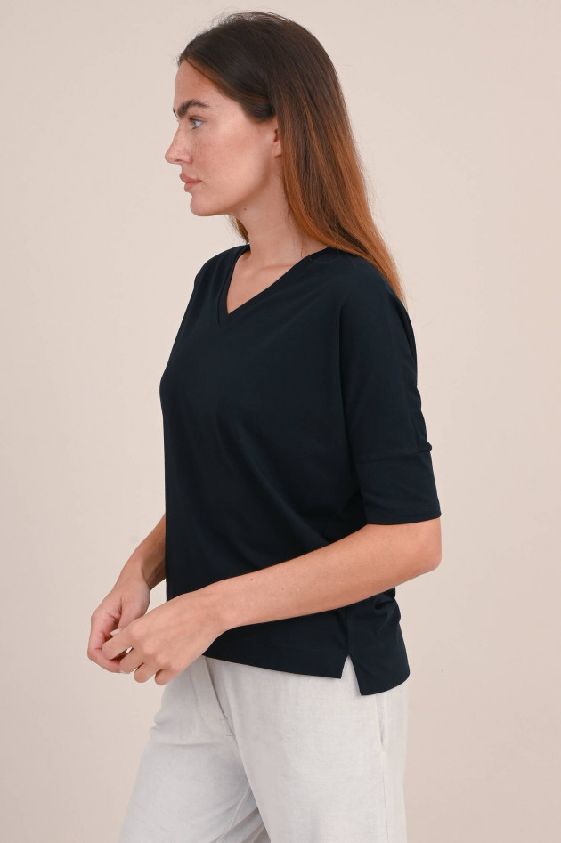 Love Joy Victory Baumwoll Shirt mit V-Neck in Schwarz