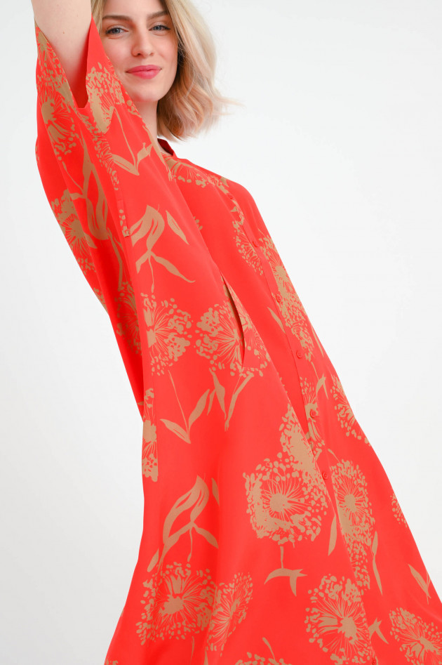 Lu Li Lina Seidemkleid IVA mit Allover-Print in Rot/Beige