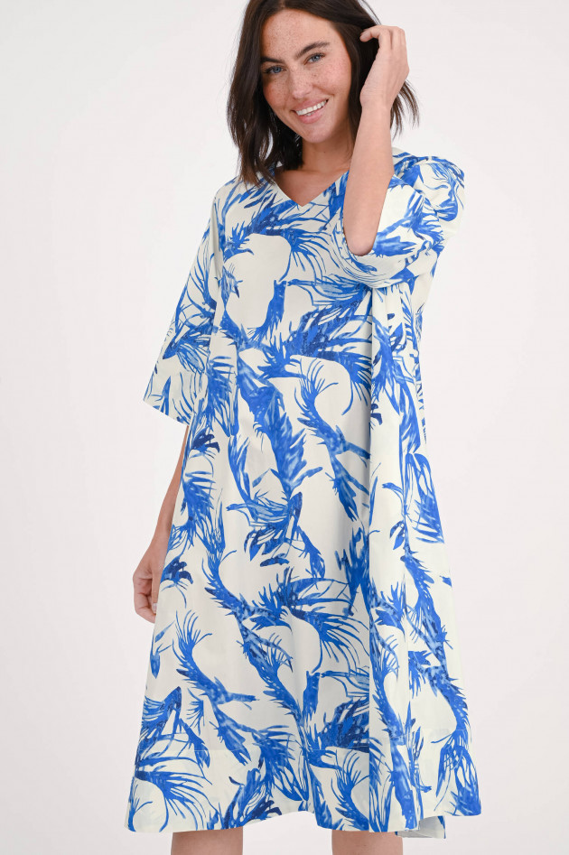 Lu Li Lina Gemustertes Kleid aus Baumwolle in Natur/Blau