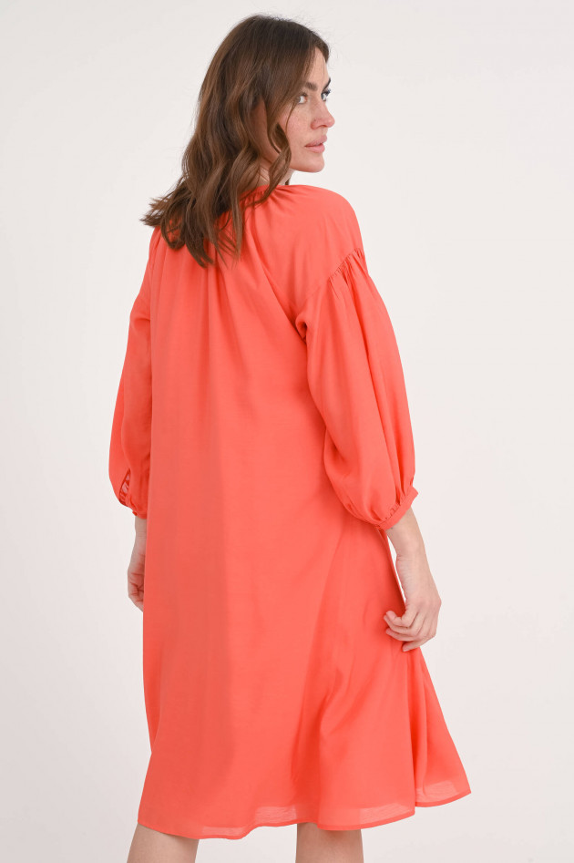 Lu Li Lina Midi-Kleid mit voluminösen Ärmeln in Sunburn