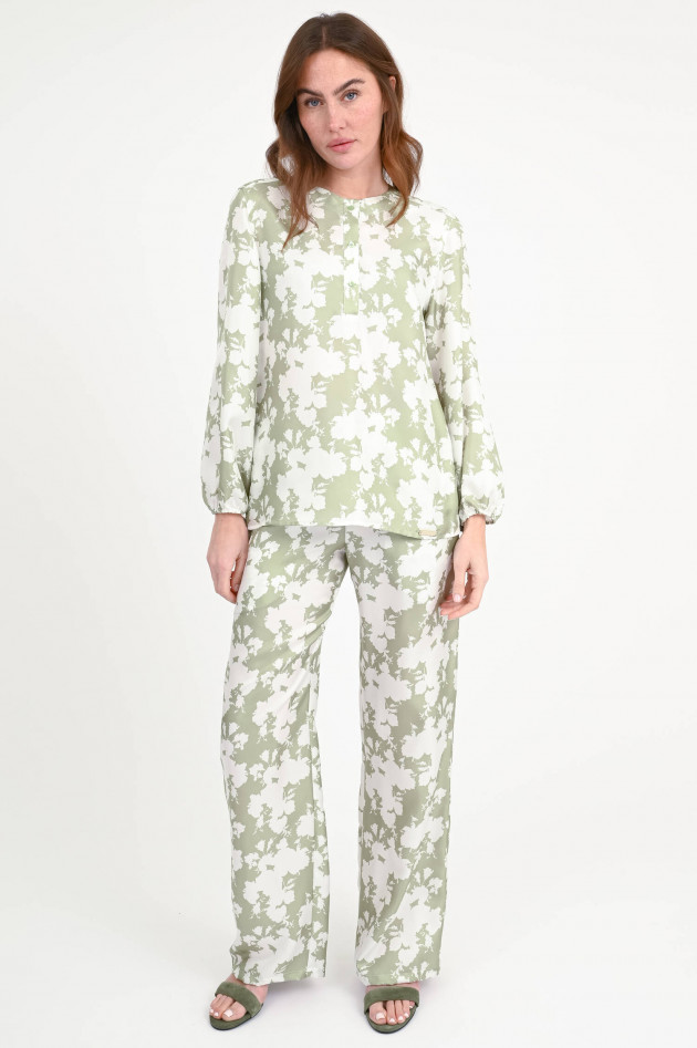 Manzoni 24 Bluse mit Blumenmuster in Eucalyptus