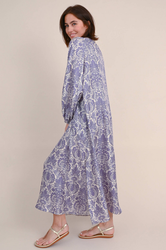 Manzoni 24 Seidenkleid mit Allover-Print in Lavendel / Natur
