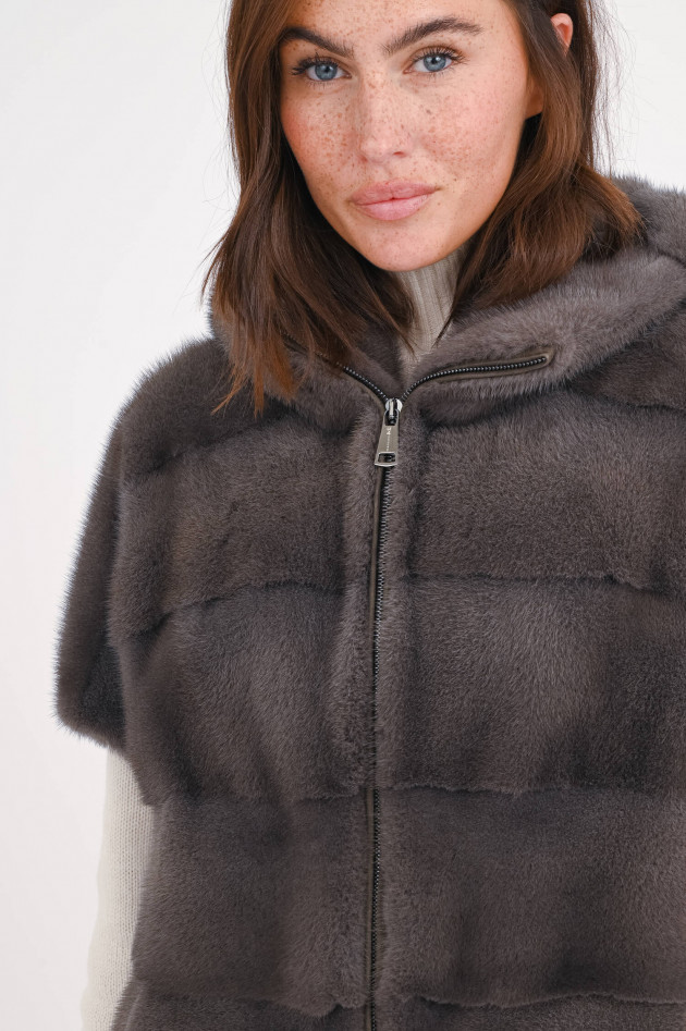 Manzoni 24 Gilet aus Nerz in Taupe