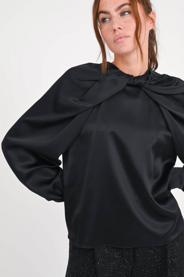 Max Mara Seidenbluse mit Schleifen-Detail in Schwarz