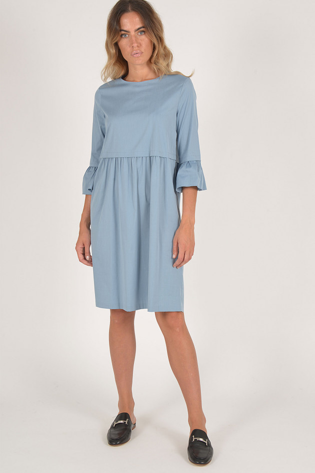 Max Mara Kleid mit Trompetenarm in Hellblau