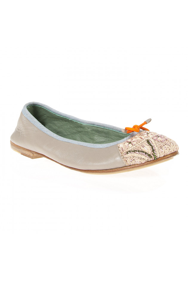 Meher Kakalia Ballerina BIZI BALETT in Beige/Orange