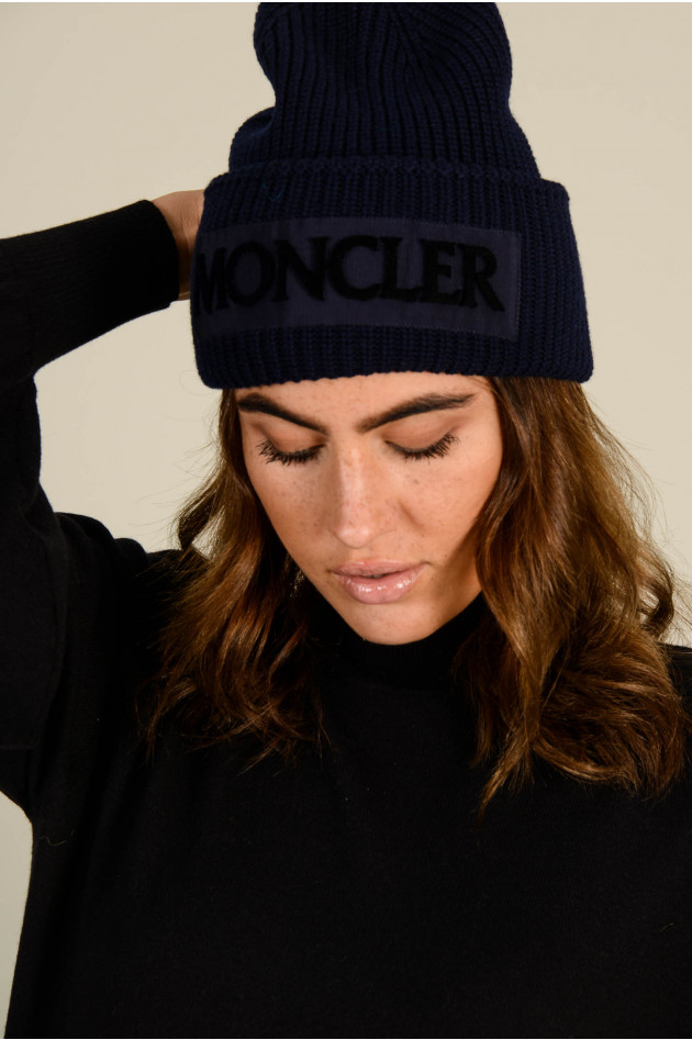 Moncler Mütze mit Schriftzug in Navy