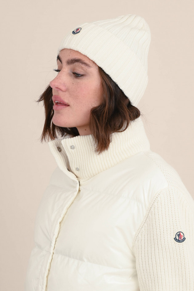 Moncler Mütze mit Logo-Patch in Naturweiß