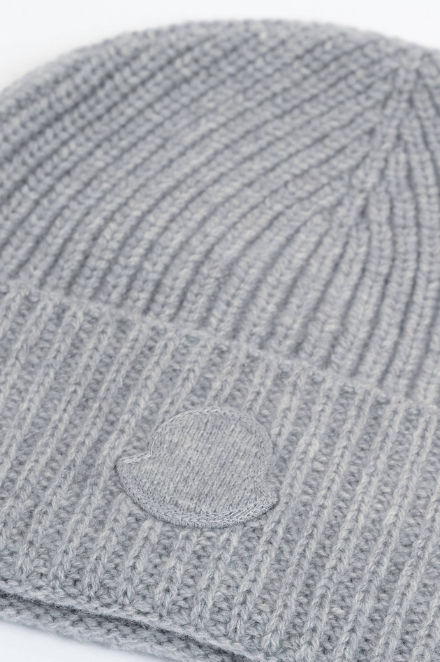 Moncler Cashmere Mütze mit Logo in Grau
