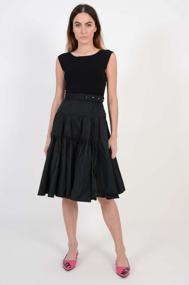 Moncler Kleid mit Taftrock und Rüschen in Schwarz