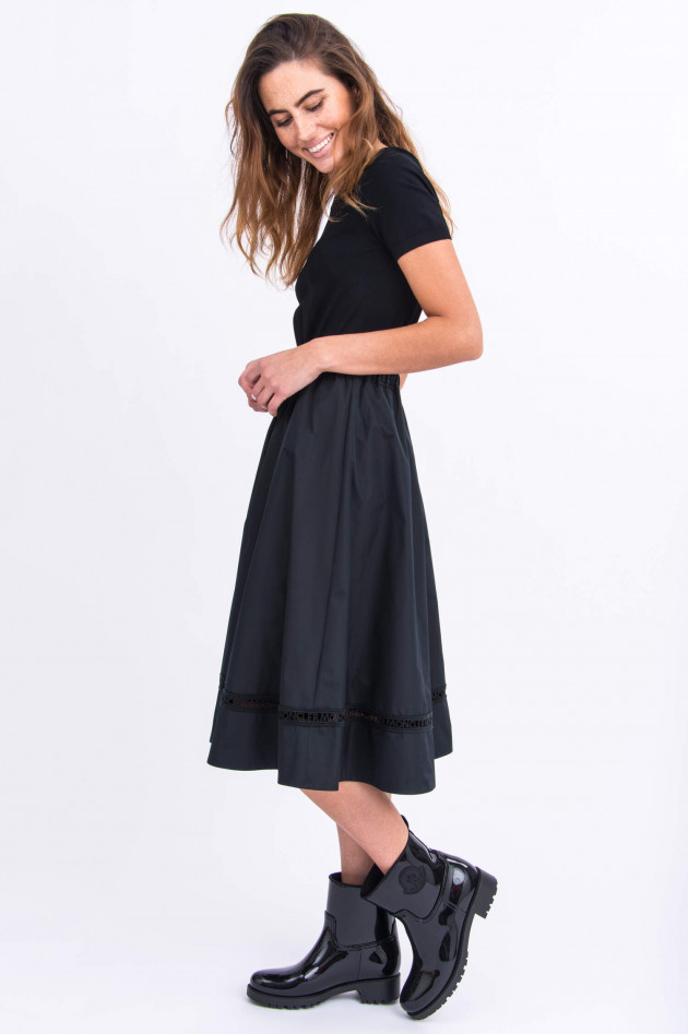 Moncler Kleid mit Taftrock in Schwarz