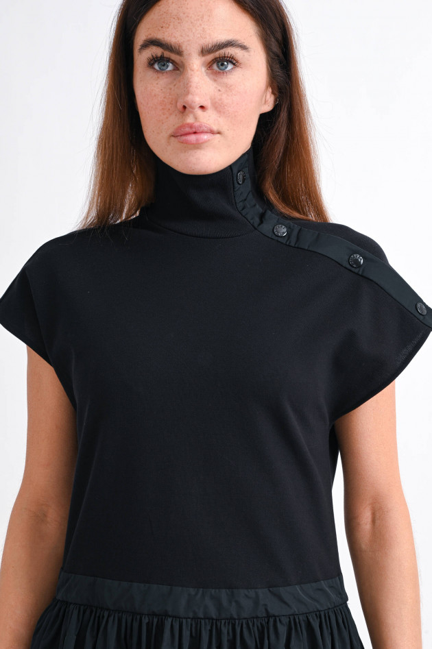 Moncler Kleid mit asymmetrischer Knopfleiste in Schwarz