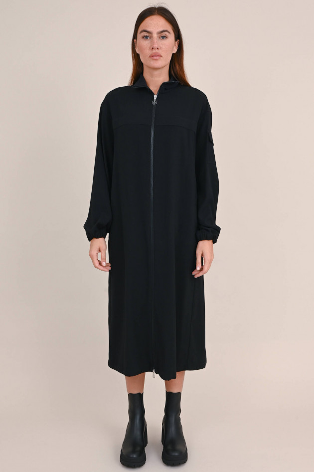 Moncler Kleid mit Logo-Patch in Schwarz