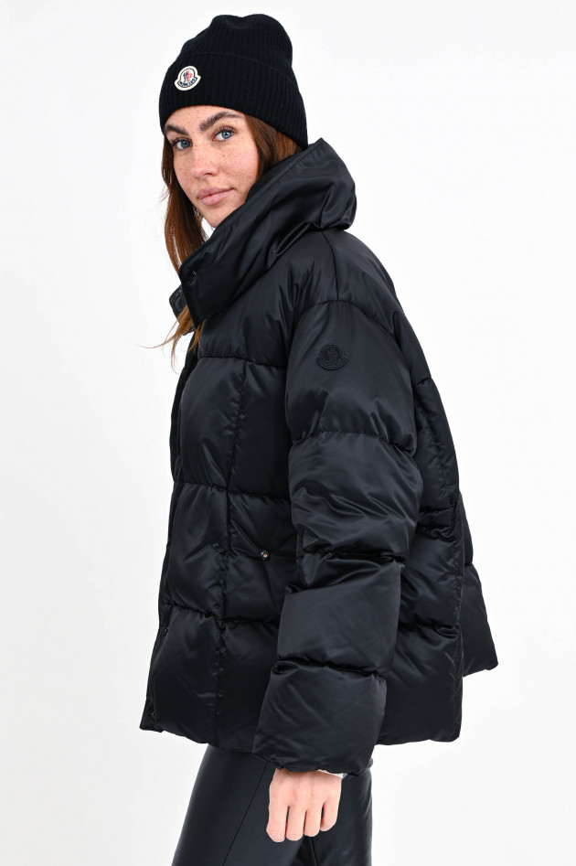 Moncler Daunenjacke COUA in mattglänzendem Schwarz