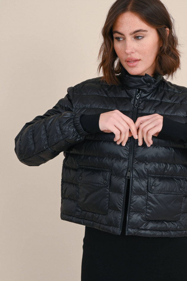 Moncler Kurze Leichtdaunenjacke MORELANS in Schwarz