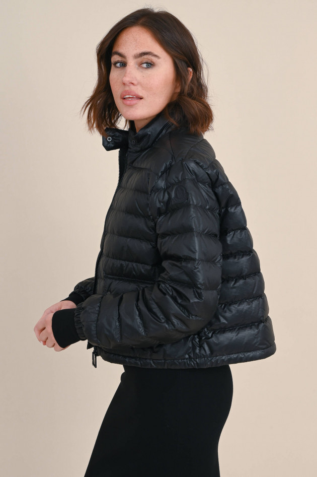 Moncler Kurze Leichtdaunenjacke MORELANS in Schwarz