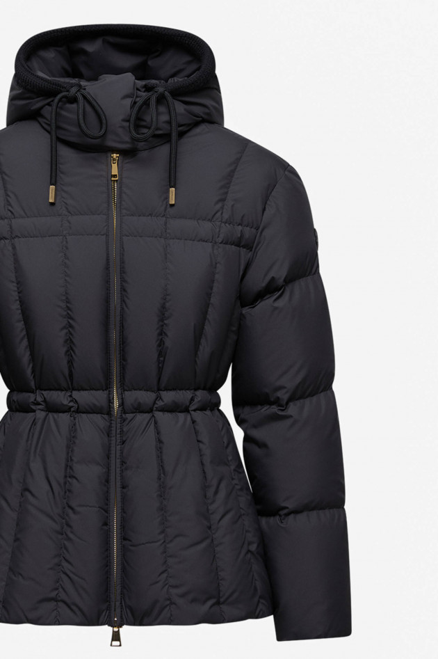 Moncler Jacke ESTOM mit taillierter Passform in Schwarz