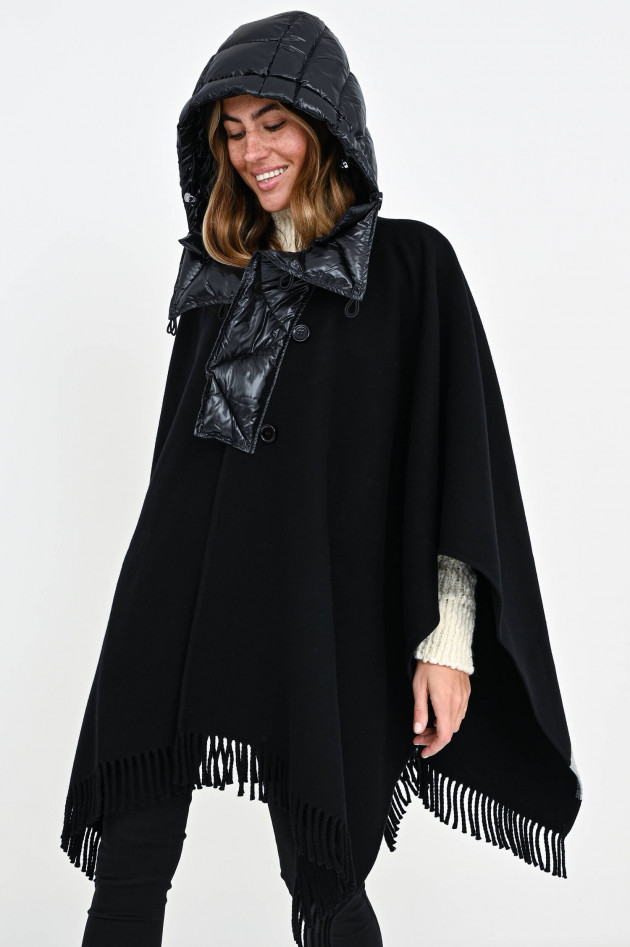 Moncler Woll-Cape mit Daunenstepp-Kapuze in Schwarz