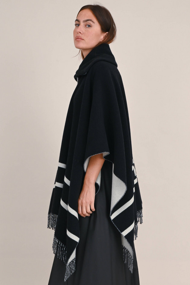 Moncler Cape aus Wollfilz in Schwarz