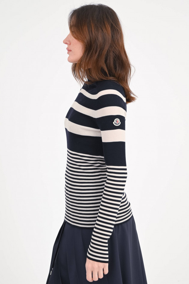 Moncler Gestreifter Rollkragenpullover in Navy/Creme