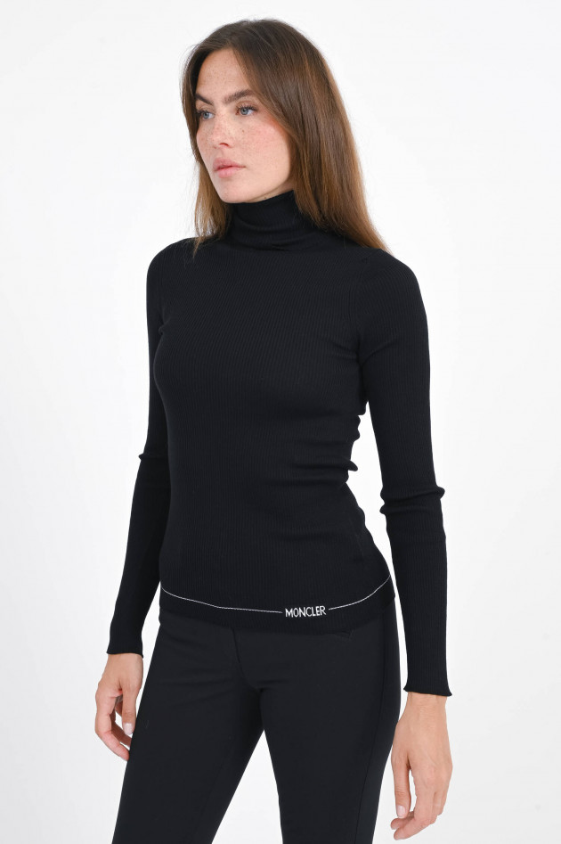 Moncler Rollkragenpullover mit Logo-Detail in Schwarz