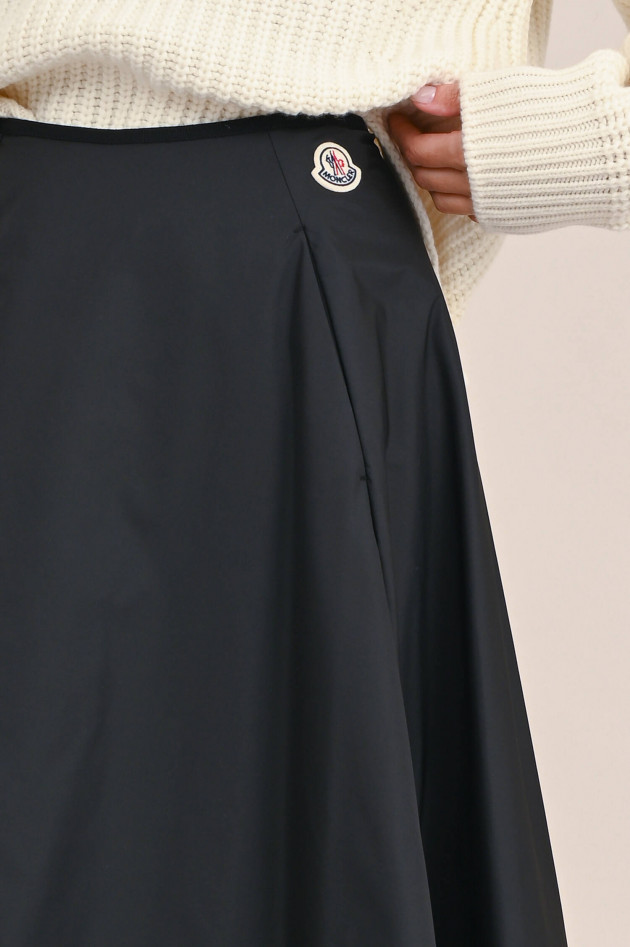 Moncler Midi Rock aus Taft in Schwarz